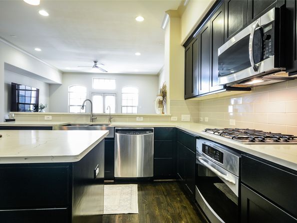 4243 Dickson Street, Houston TX 77007