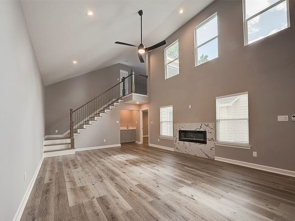 1623 Cherry Ridge Drive, Houston TX 77077