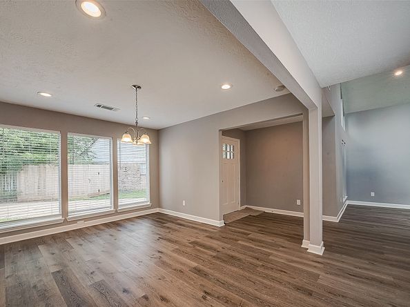 1623 Cherry Ridge Drive, Houston TX 77077