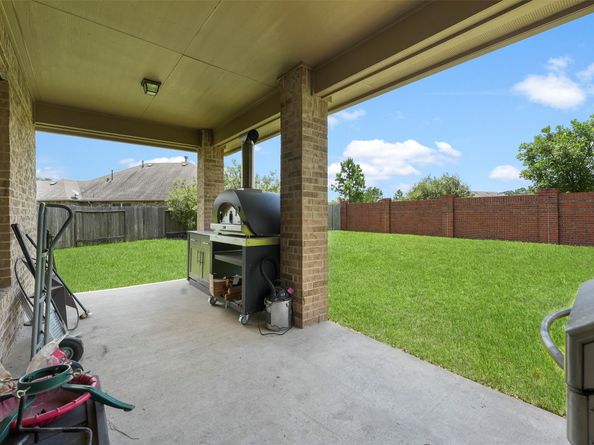 24506 Rossmore Hill Court, Spring TX 77389