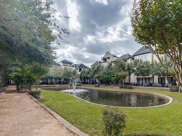 1827 Wrenwood Lakes, Houston TX 77043