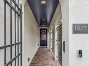 1827 Wrenwood Lakes, Houston TX 77043