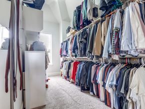 1827 Wrenwood Lakes, Houston TX 77043