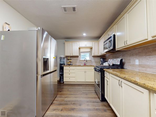 5767 Belcrest Street, Houston TX 77033