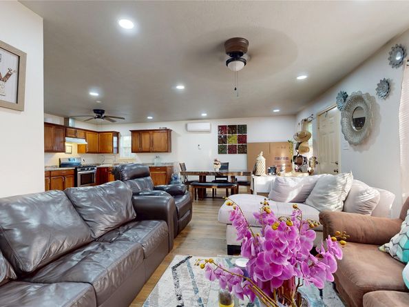 5767 Belcrest Street, Houston TX 77033