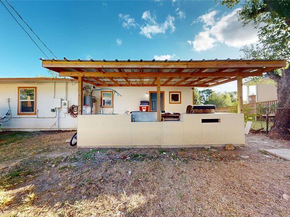 5767 Belcrest Street, Houston TX 77033