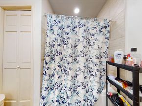 5767 Belcrest Street, Houston TX 77033