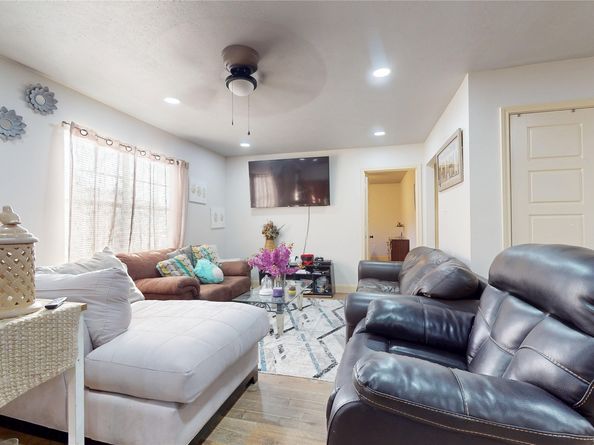 5767 Belcrest Street, Houston TX 77033