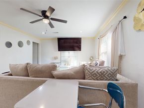 5767 Belcrest Street, Houston TX 77033