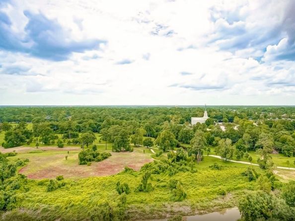 14655 E Champion Forest Drive E 1402, Houston TX 77069