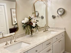 14655 E Champion Forest Drive E 1402, Houston TX 77069