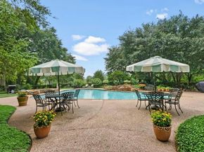 14655 E Champion Forest Drive E 1402, Houston TX 77069