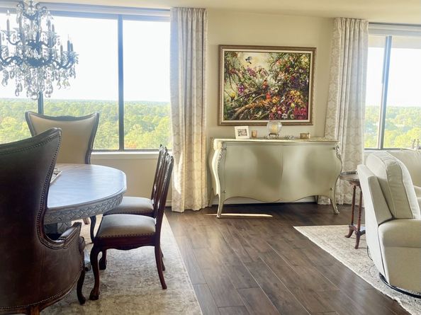 14655 E Champion Forest Drive E 1402, Houston TX 77069