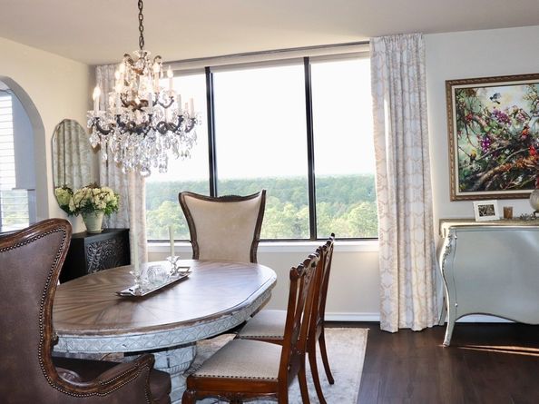 14655 E Champion Forest Drive E 1402, Houston TX 77069