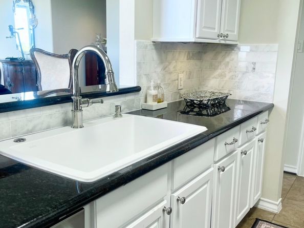 14655 E Champion Forest Drive E 1402, Houston TX 77069