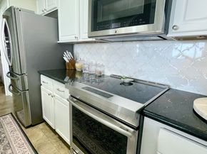 14655 E Champion Forest Drive E 1402, Houston TX 77069