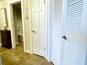 14655 E Champion Forest Drive E 1402, Houston TX 77069