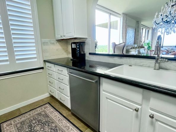 14655 E Champion Forest Drive E 1402, Houston TX 77069