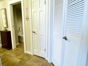 14655 E Champion Forest Drive E 1402, Houston TX 77069