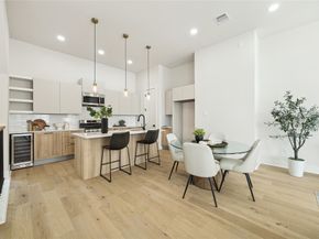 3911B Tulane Street, Houston TX 77018