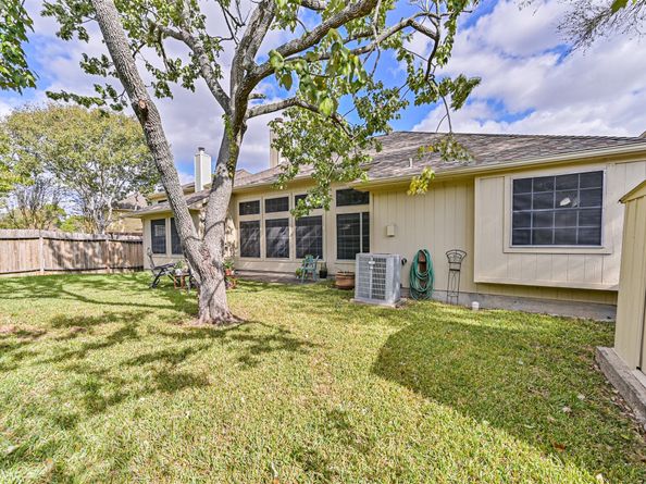 4930 Heritage Plains Drive, Friendswood TX 77546