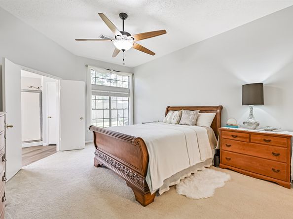 4930 Heritage Plains Drive, Friendswood TX 77546