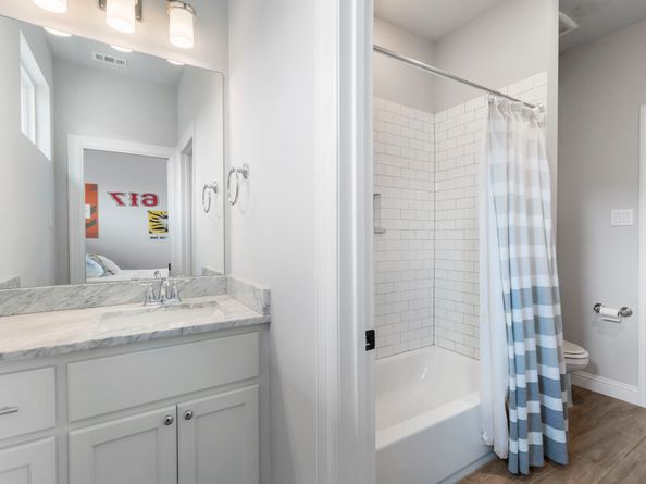 7 Peerless Point Place, Tomball TX 77375