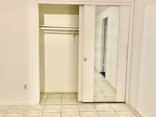 11907 E Marsham Circle, Houston TX 77066