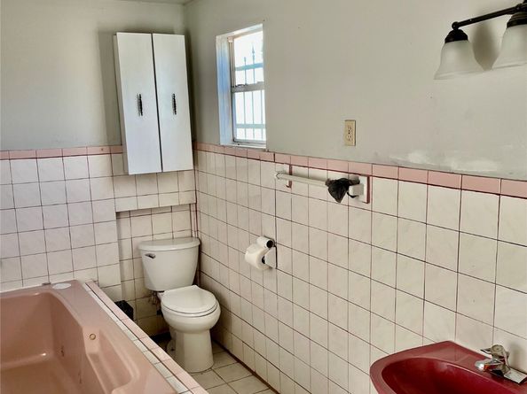 11907 E Marsham Circle, Houston TX 77066