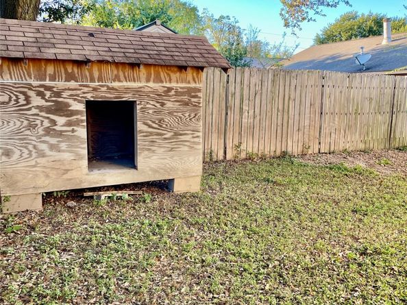 11907 E Marsham Circle, Houston TX 77066