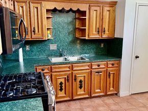 11907 E Marsham Circle, Houston TX 77066