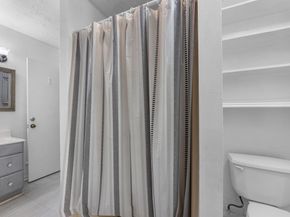 7938 Hammerly Boulevard, Houston TX 77055