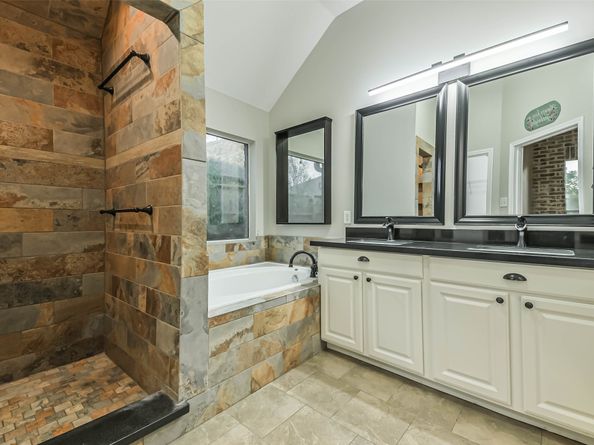 30915 Still Oaks Lane, Spring TX 77386