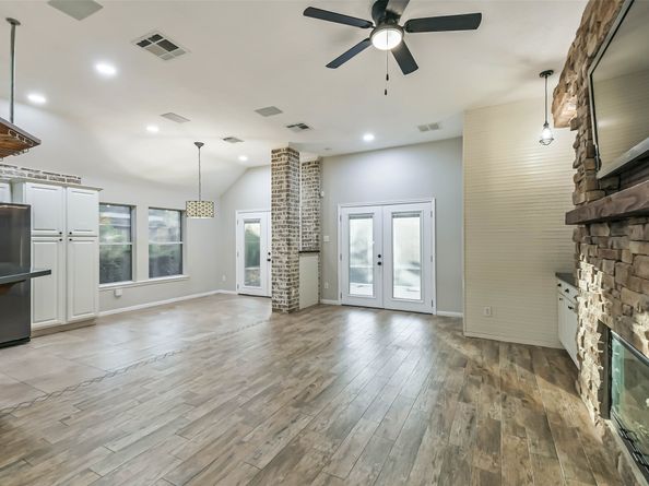 30915 Still Oaks Lane, Spring TX 77386