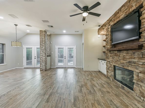 30915 Still Oaks Lane, Spring TX 77386