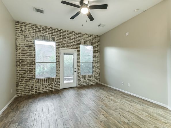 30915 Still Oaks Lane, Spring TX 77386