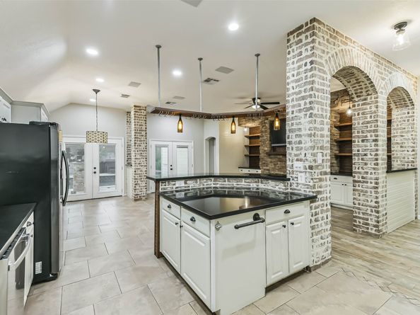 30915 Still Oaks Lane, Spring TX 77386