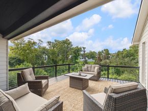 11 River Circle, Houston TX 77063