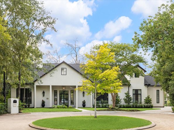 11 River Circle, Houston TX 77063