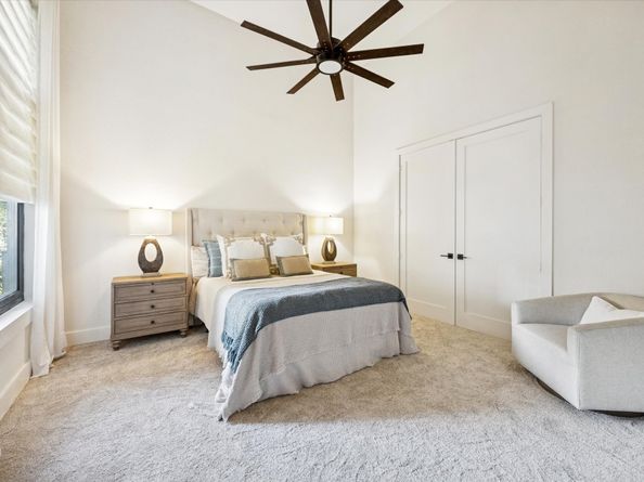 11 River Circle, Houston TX 77063