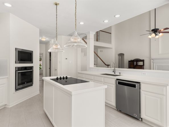 8410 Castle Pond Court, Houston TX 77095