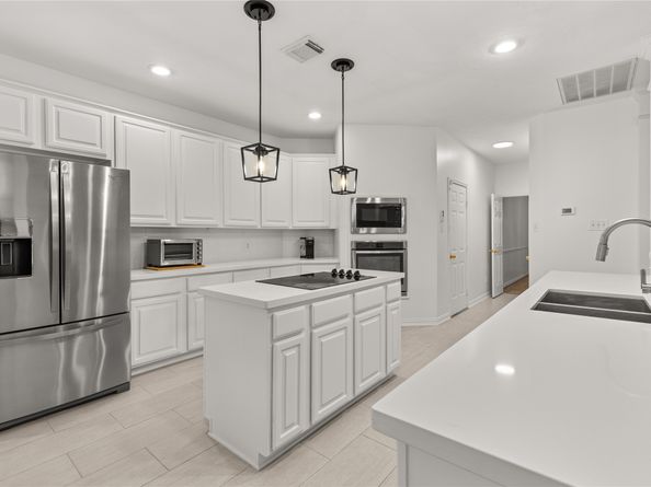 8410 Castle Pond Court, Houston TX 77095