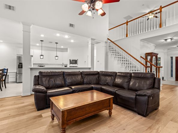 8410 Castle Pond Court, Houston TX 77095