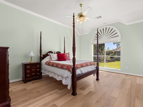 8410 Castle Pond Court, Houston TX 77095