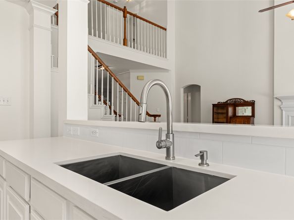 8410 Castle Pond Court, Houston TX 77095