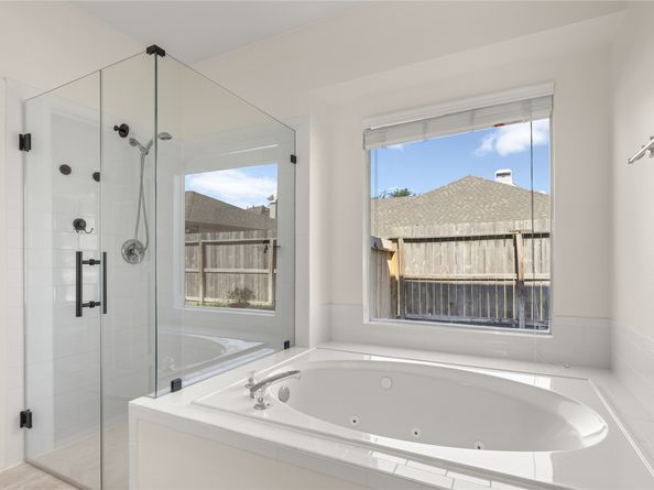 8410 Castle Pond Court, Houston TX 77095