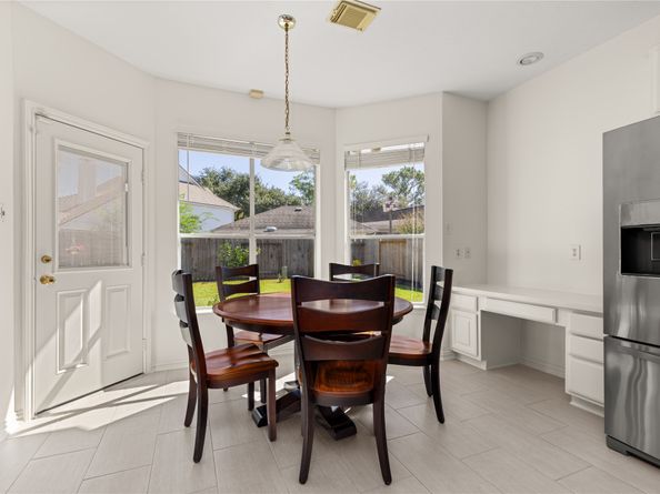 8410 Castle Pond Court, Houston TX 77095