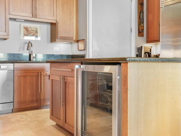 3388 Sage Road 2102, Houston TX 77056