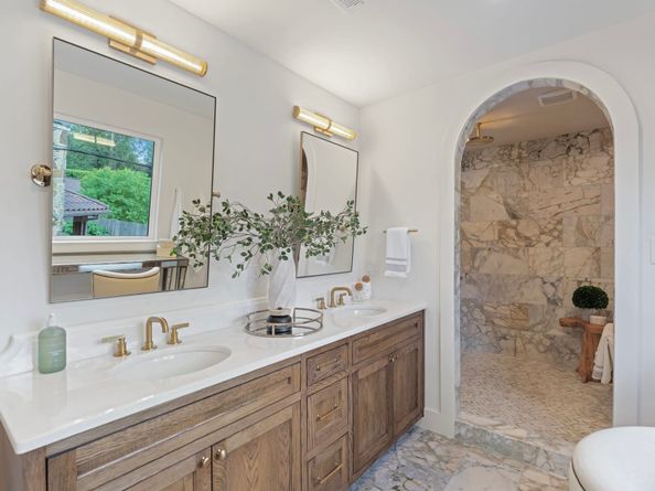 814 Azalea Street, Houston TX 77018