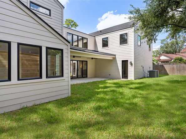 814 Azalea Street, Houston TX 77018